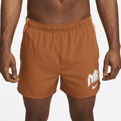 Nike Dri-FIT Run Division Challenger Hardloopshorts met binnenbroek voor heren (13 cm)