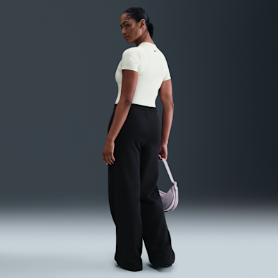 Nike Sportswear Women's Tight Cropped T-Shirt