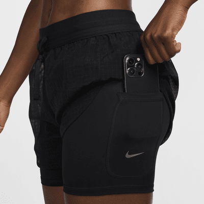 Nike Running Division Dri-FIT 2-in-1 hardloopshorts met halfhoge taille voor dames (8 cm)