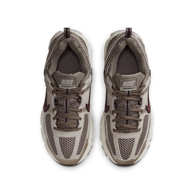 Nike Vomero 5 Older Kids' Shoes with Reflective Design Accents