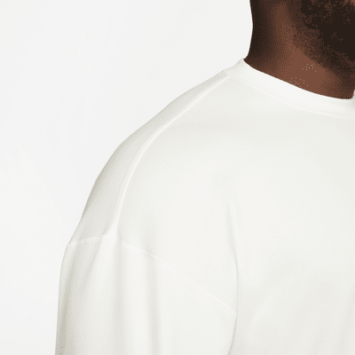 Nike Sportswear Tech Fleece Re-Imagined Men's Oversized Short-Sleeve Sweatshirt