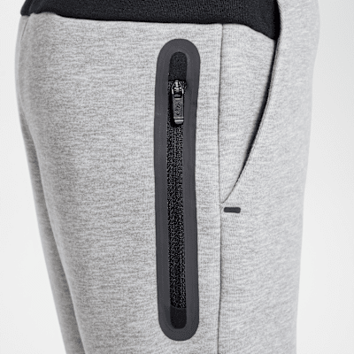 Nike Sportswear Conjunto de dos piezas Tech Fleece con cremallera completa - Niño/a pequeño/a