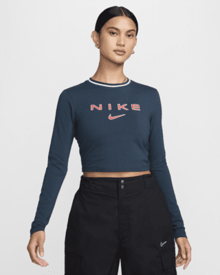 Женские  Nike Sportswear Chill Knit Slim Long-Sleeve Cropped Graphic Tee