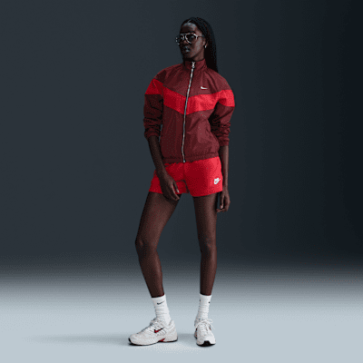 Chamarra de tejido Woven holgada de cierre completo con protección UV para mujer Nike Windrunner