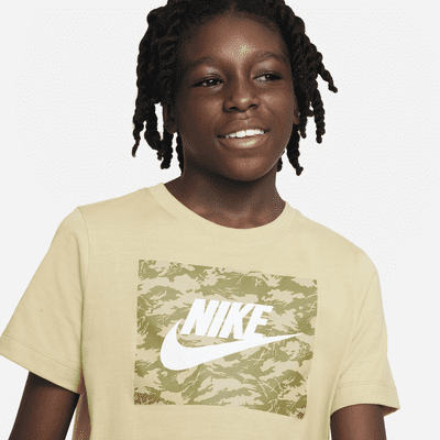 Nike Sportswear Big Kids' (Boys') T-Shirt