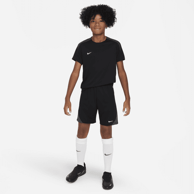 Nike Dri-FIT Strike Older Kids' Football Shorts. Nike UK