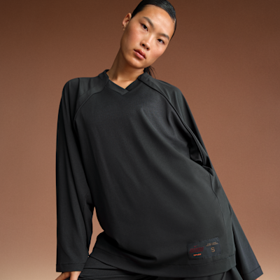 NikeSKIMS Airy Women's Oversized V-Neck Long-Sleeve Top