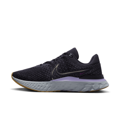 nike running trainers purple