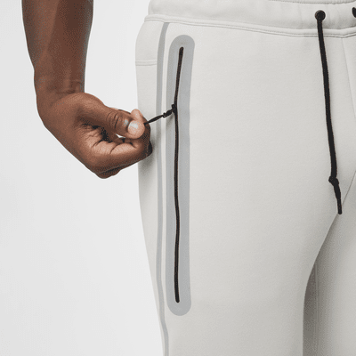 Calças desportivas de lã cardada Nike Tech para homem