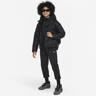 Nike Sportswear Jacke mit Kapuze und Synthetikfüllung für ältere Kinder