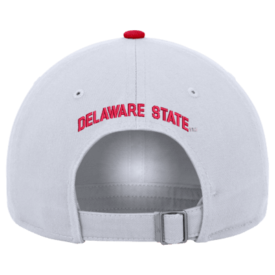 Gorra universitaria Nike ajustable Delaware State