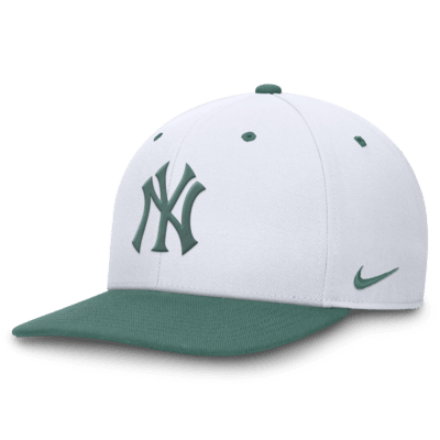 New York Yankees Bicoastal 2-Tone Pro Men's Nike Dri-FIT MLB Adjustable Hat