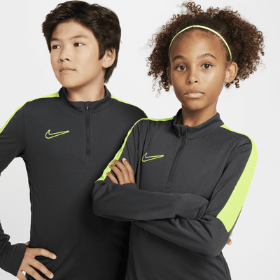 Playera de entrenamiento de fútbol para niños talla grande Nike Dri-FIT Academy23