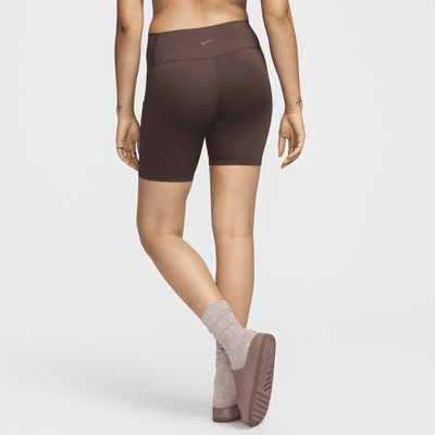 Shorts de ciclismo con bolsillos de tiro alto de 20 cm para mujer Nike One