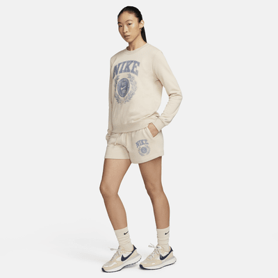 Shorts con gráfico de tiro medio para mujer Nike Sportswear Club Fleece