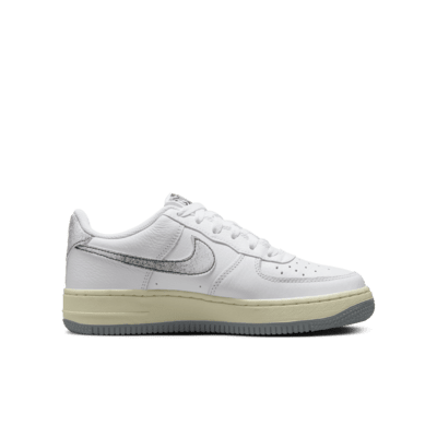 Nike Air Force 1 LV8 3 Older Kids' Shoes