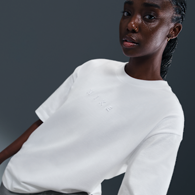Nike Sportswear Women's Oversized Short-Sleeve T-Shirt