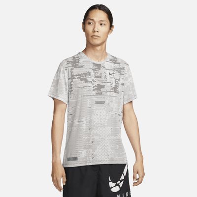 Nike Dri-FIT ADV Run Division TechKnit Men's Short-Sleeve Running Top