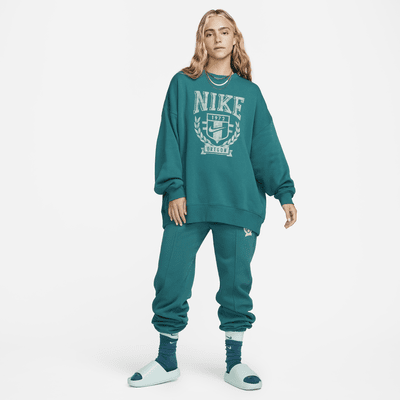 Nike Sportswear Women's Oversized Fleece Crew-Neck Sweatshirt. Nike ZA