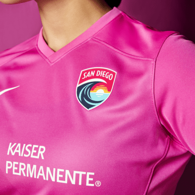 Jersey Nike Dri-FIT de la NWSL replica del San Diego Wave FC visitante 2024 Stadium para mujer