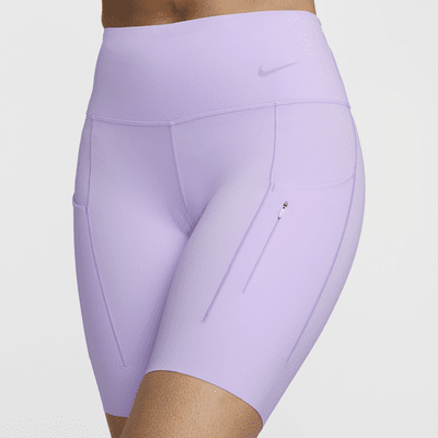 Nike Go-bikershorts (20 cm) med kraftig støtte, mellemhøj talje og lommer til kvinder