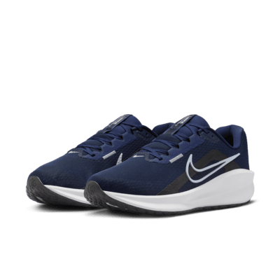 Tenis de correr en pavimento para hombre Nike Downshifter 13