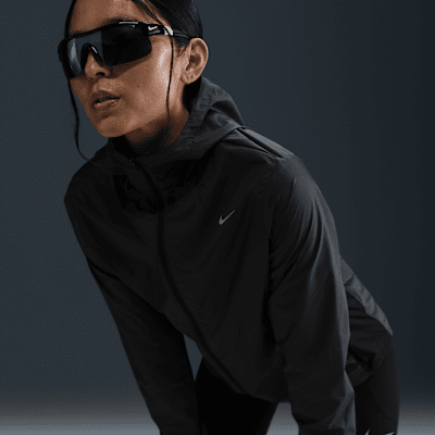 Nike Essential