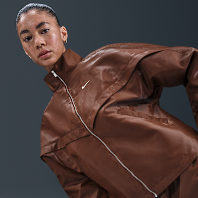 Chamarra brillante para mujer Nike Sportswear Windrunner