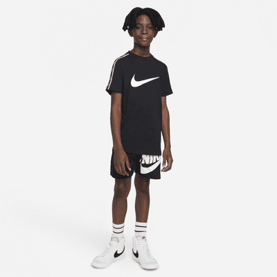 Nike Sportswear Repeat Big Kids' (Boys') T-Shirt. Nike JP