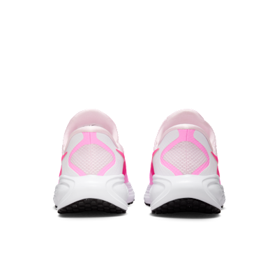 Γυναικεία παπούτσια για τρέξιμο σε δρόμο Nike Revolution 8 EasyOn