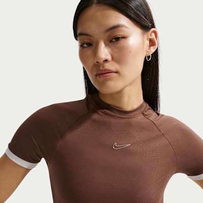 Nike Sportswear Women's Slim Short-Sleeve Top