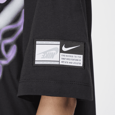 เสื้อยืดแขนสั้นขนาดโอเวอร์ไซส์ผู้หญิง Nike Sportswear