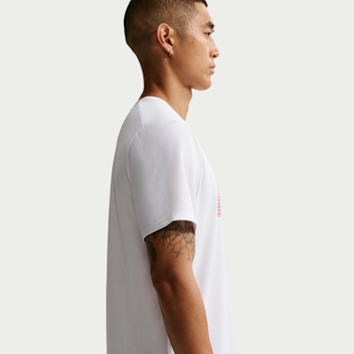 Playera de correr de manga corta Nike Miler Dri-FIT con protección contra los rayos UV para hombre