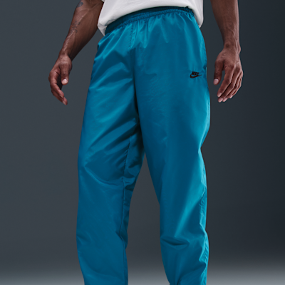Nike Club Men's Woven Tracksuit