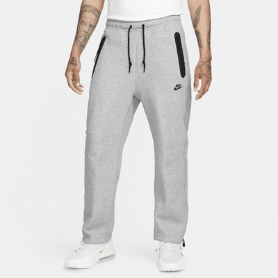 Nike Sportswear Tech Fleece Herren-Trainingshose mit offenem Saum