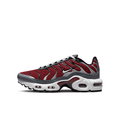 team red air max plus