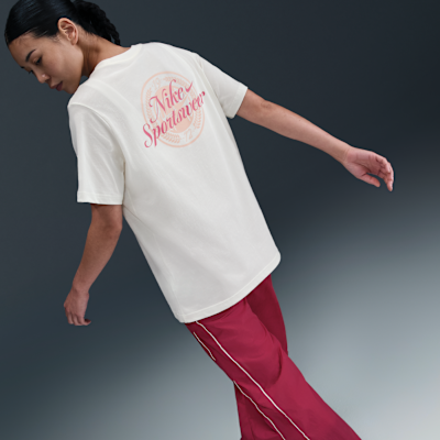 Nike Sportswear 女款 T 恤