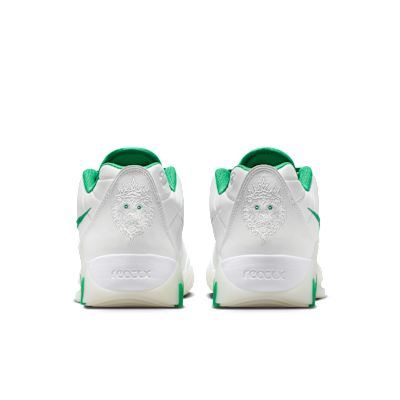 LeBron Witness 9 Basketball Shoes