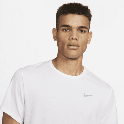 Kortærmet Nike Miler Dri-FIT UV-løbeoverdel til mænd