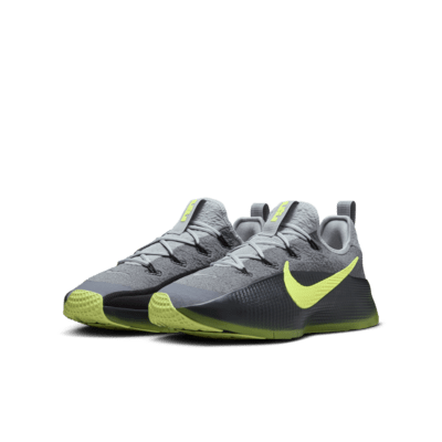 Tenis de entrenamiento para hombre LeBron TR 1