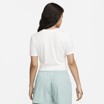 Nike Sportswear Essential Women's Crop T-Shirt. Nike.com