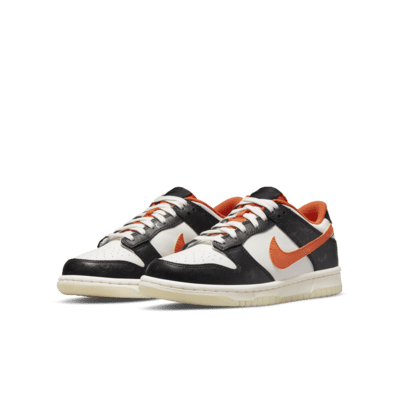 halloween nike dunk low