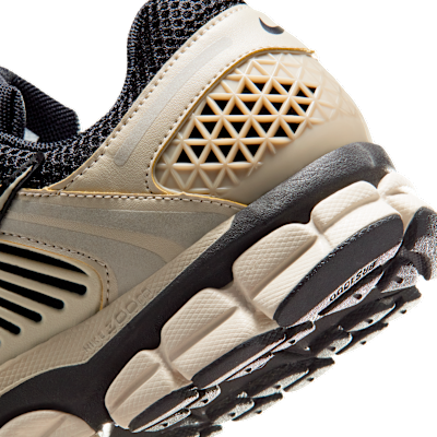 Scarpa Nike Zoom Vomero 5 – Uomo