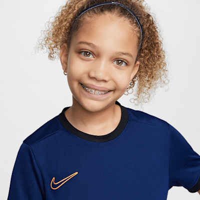 Nike Academy Older Kids' Dri-FIT Football Top