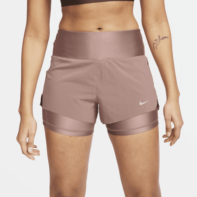 Shorts de running de tiro medio 2 en 1 de 8 cm con bolsillos para mujer Nike Dri-FIT Swift