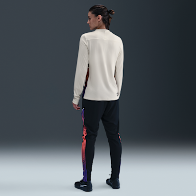 Playera de fútbol de cuello redondo Dri-FIT para mujer Nike United Academy