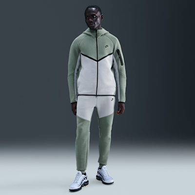 Nike Tech