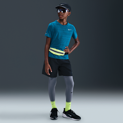 Nike Dri-FIT Miler Older Kids' (Boys') Training Top