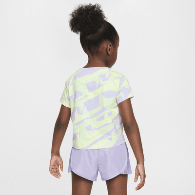 Playera con gráfico infantil Nike Prep in Your Step 