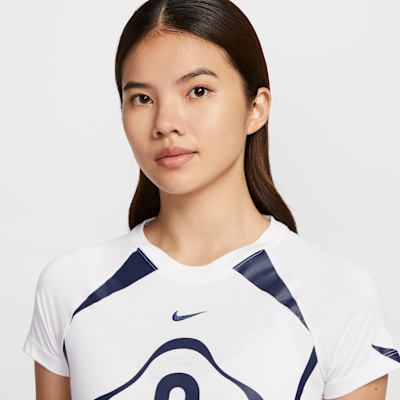 ナイキ スポーツウェア チル ニット ウィメンズ グラフィック Tシャツ